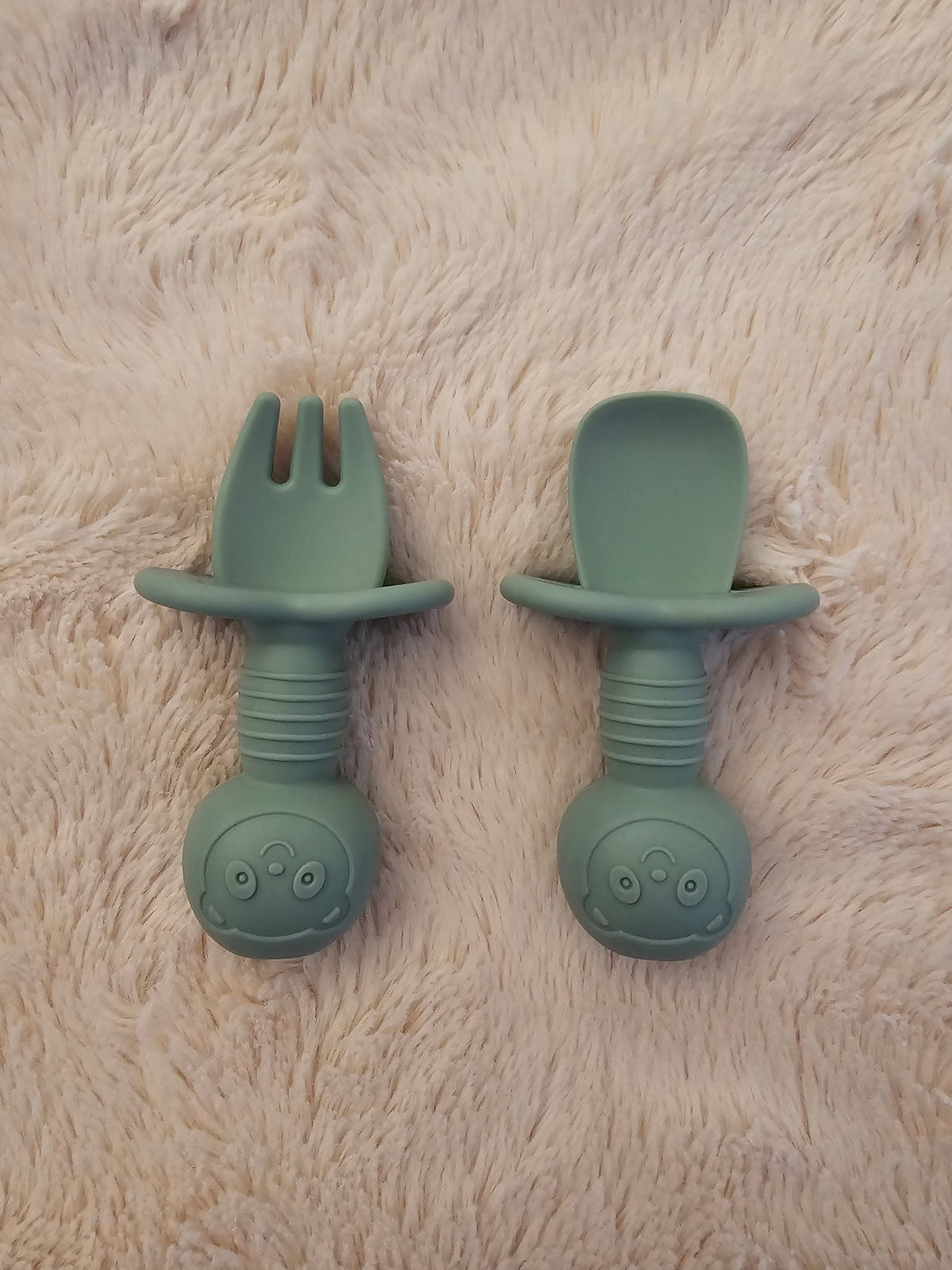 Best Weaning Spoons & Forks for Self-Feeding Babies